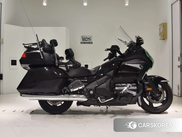 Проданный Honda GL1800 2014 из Японии