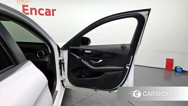 Mercedes-Benz C-Class W205 id 4225850 из Кореи 17