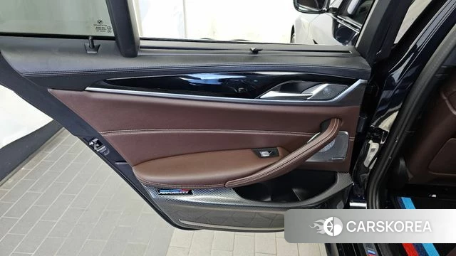 BMW 5 Series (G30) id 4778870 из Кореи 17
