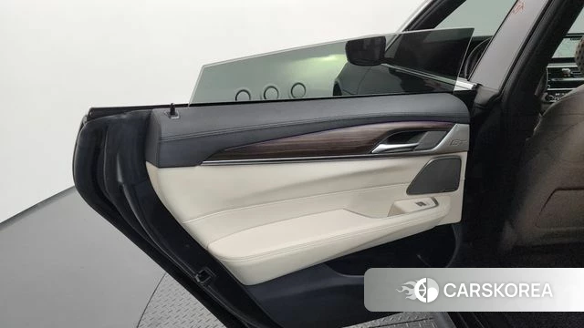 BMW 6 Series GT (G32) id 4187853 из Кореи 17