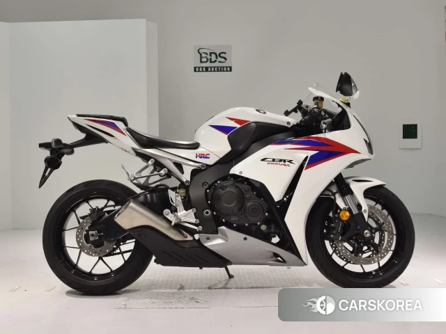 Проданный Honda CBR1000RR 2013 из Японии