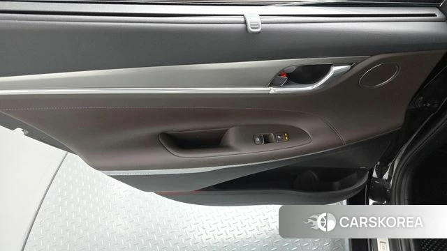 Hyundai The New Grandeur IG Hybrid id 4642171 из Кореи 17