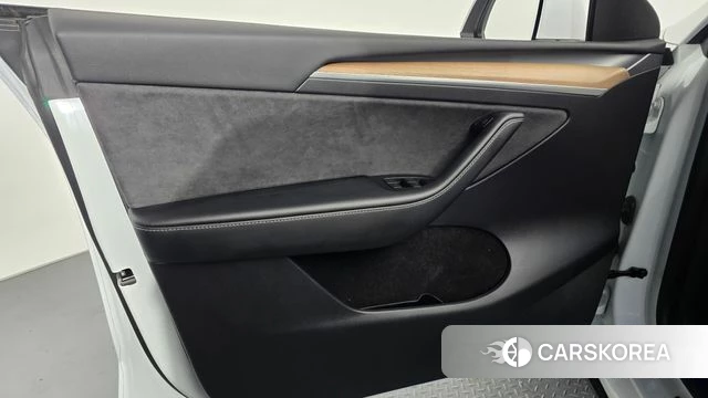 Tesla Model Y id 4414570 из Кореи 17