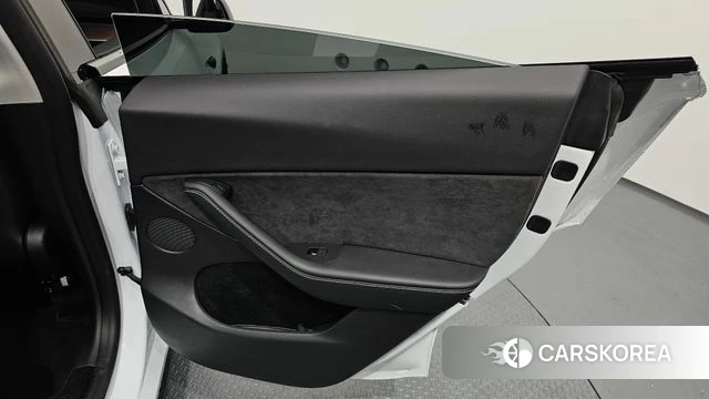 Tesla Model Y id 4579186 из Кореи 17
