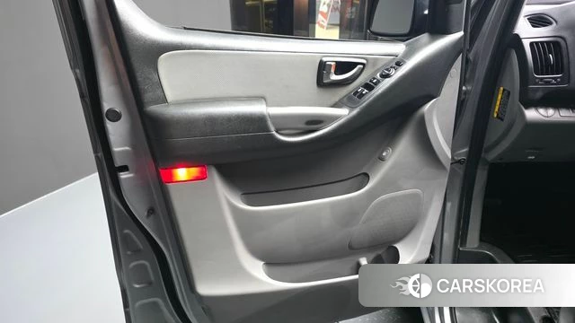 Hyundai The New Grand Starex id 4447554 из Кореи 17
