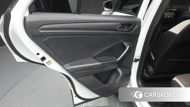 Volkswagen T-Roc id 4501097 из Кореи 17