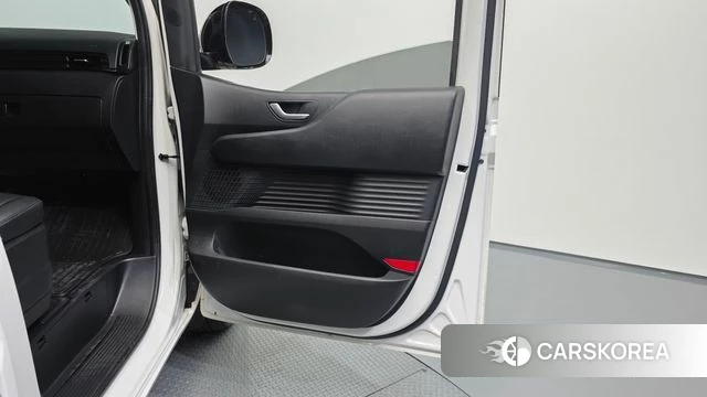 Hyundai Staria id 4518672 из Кореи 17