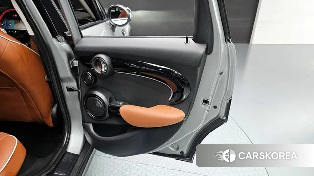 Mini Cooper S id 4292599 из Кореи 17