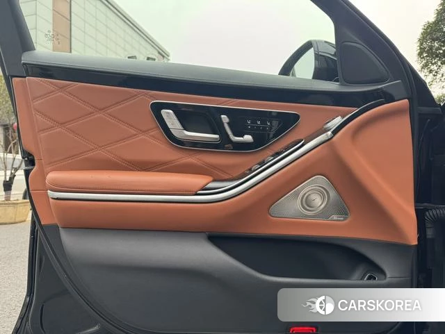 Mercedes-Benz Maybach S-class id 4333538 из Китая 17