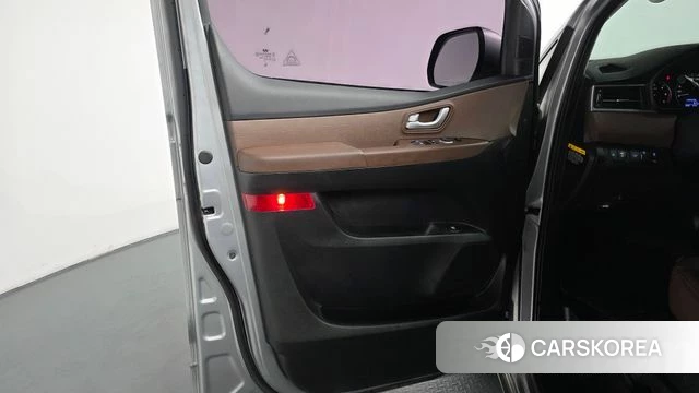 Hyundai The New Grand Starex id 4197172 из Кореи 17