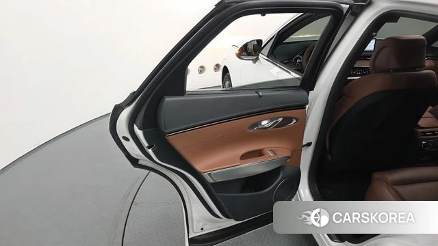 Genesis GV70 id 4518818 из Кореи 17