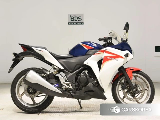 Проданный Honda CBR250R 2011 из Японии