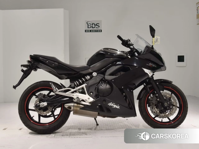Проданный Kawasaki NINJA 400R 2011 из Японии