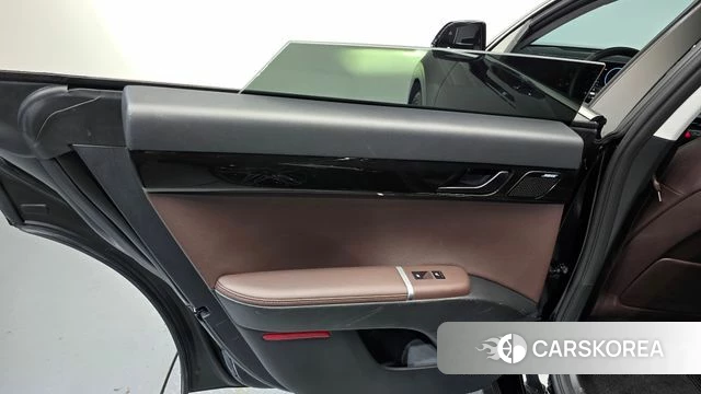 Hyundai Grandeur (GN7) id 4623457 из Кореи 17