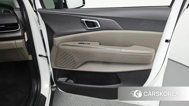 Kia The New Carnival 4th Generation id 4792379 из Кореи 17
