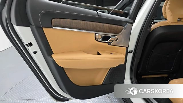 Volvo V90 Cross-Country id 4614134 из Кореи 17