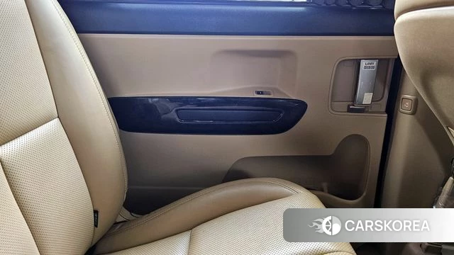 Kia The New Carnival id 4318107 из Кореи 17