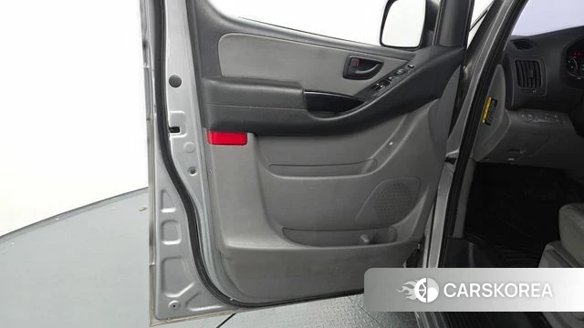 Hyundai Grand Starex id 4865648 из Кореи 17