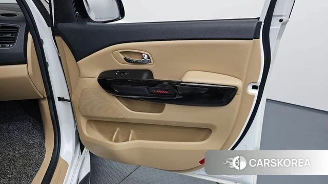 Kia The New Carnival id 4397880 из Кореи 17