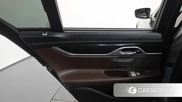 BMW 7 Series (G11) id 4737468 из Кореи 17