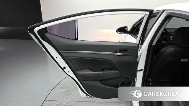 Hyundai Avante AD id 4615402 из Кореи 17