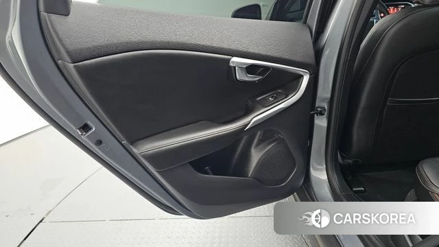 Volvo V40 Cross-Country id 4551740 из Кореи 17