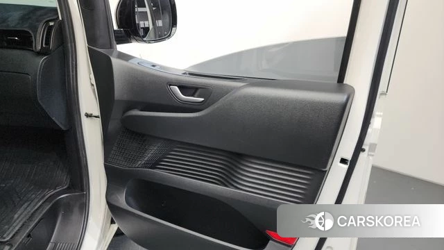 Hyundai Staria id 4201705 из Кореи 17