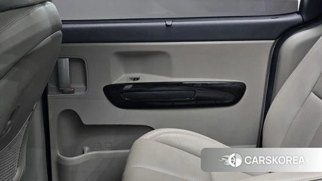 Kia The New Carnival id 4356688 из Кореи 17