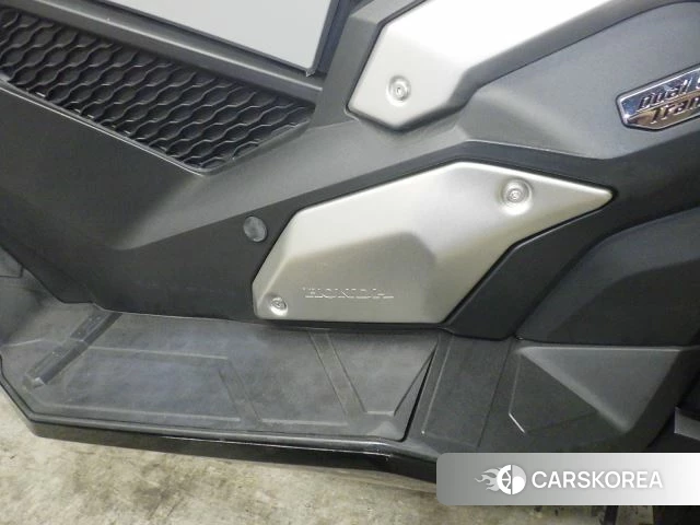 Honda X-ADV 750 id 3950163 из Японии 17