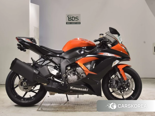 Проданный Kawasaki ZX-6R NINJA ABS 2014 из Японии, фото 2