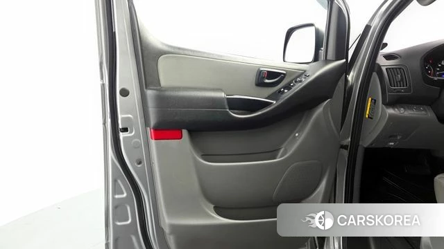 Hyundai The New Grand Starex id 4351228 из Кореи 17
