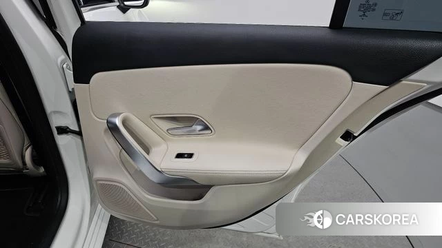 Mercedes-Benz A-Class W177 id 4619431 из Кореи 17
