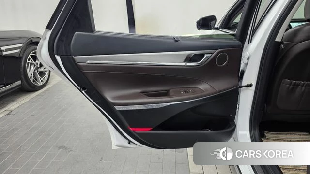 Hyundai The New Grandeur IG Hybrid id 4519992 из Кореи 17