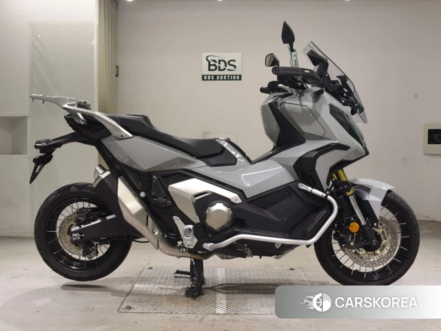 Проданный Honda X-ADV 750 2022 из Японии