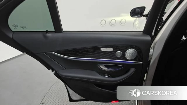 Mercedes-Benz E-Class W213 id 4776076 из Кореи 17