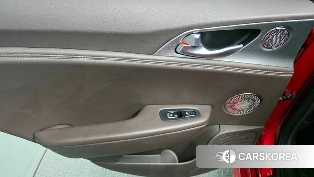 Kia Stinger id 4203977 из Кореи 17