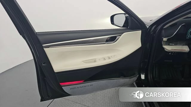 Hyundai The New Grandeur IG Hybrid id 4383373 из Кореи 17