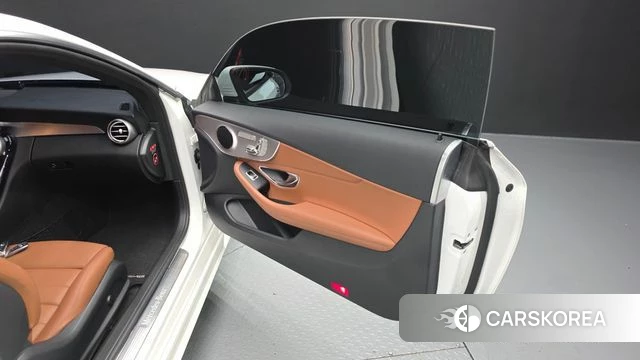Mercedes-Benz C-Class W205 id 4632836 из Кореи 17