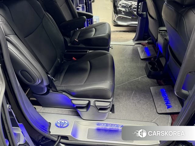 Toyota Saina id 4260773 из Китая 17