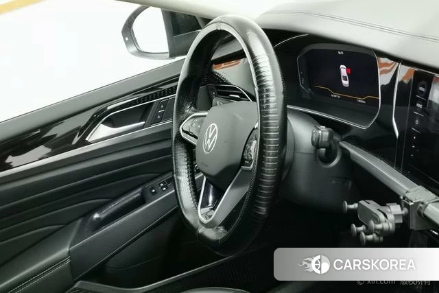 Volkswagen Passat id 4272138 из Китая 17