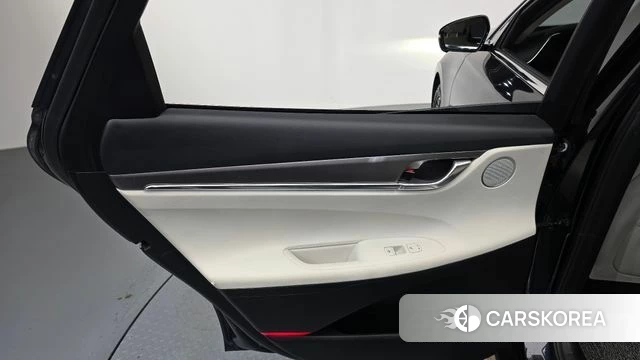 Hyundai The New Grandeur IG Hybrid id 4707720 из Кореи 17
