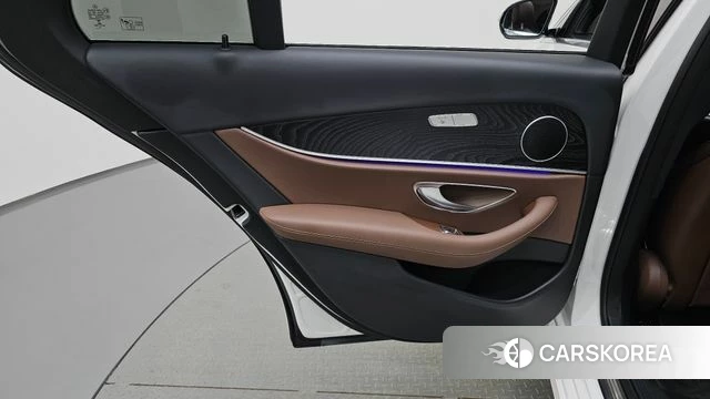 Mercedes-Benz E-Class W213 id 4872971 из Кореи 17