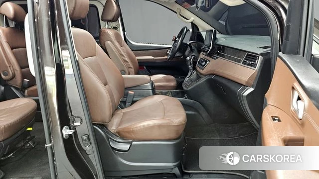 Hyundai The New Grand Starex id 4325854 из Кореи 17