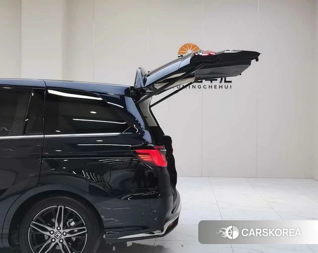 Honda Odyssey id 4209261 из Китая 17