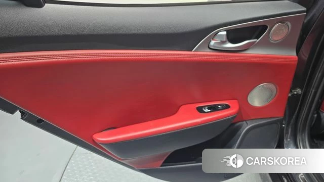 Kia Stinger id 4703243 из Кореи 17