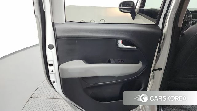Kia The New Kia Ray id 4421434 из Кореи 17