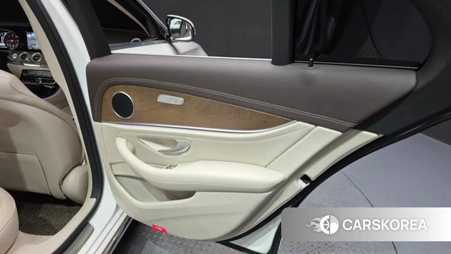 Mercedes-Benz E-Class W213 id 4464817 из Кореи 17