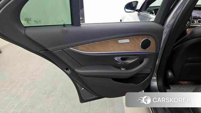 Mercedes-Benz E-Class W213 id 4231916 из Кореи 17