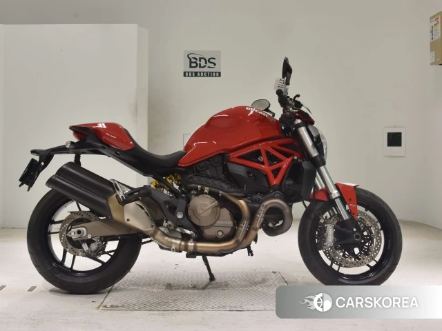 Проданный Ducati MONSTER 821 2015 из Японии
