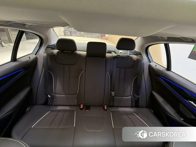 BMW 5 series id 4263999 из Китая 17